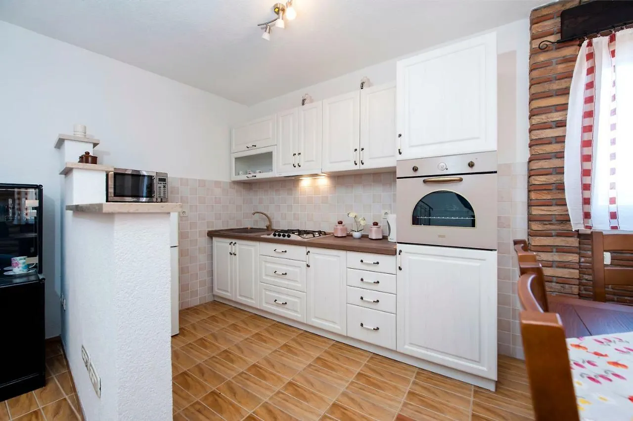 Guesthouse Ancient Stone Rovinj 4*,  Croatia